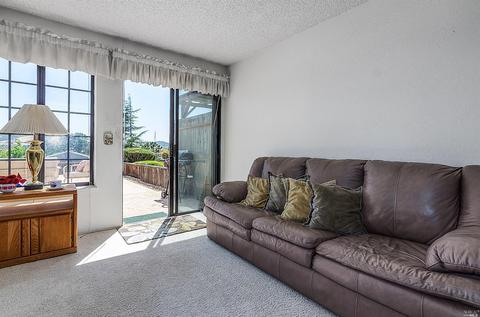 1704 Devonshire Dr, Benicia, CA 94510 photo 9