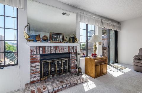 1704 Devonshire Dr, Benicia, CA 94510 photo 8