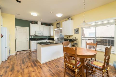 1002 Lisa Ct, Windsor, CA 95492 photo 2