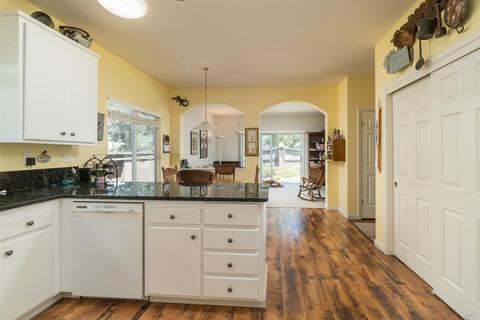 1002 Lisa Ct, Windsor, CA 95492 photo 3
