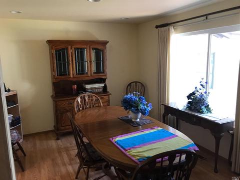1610 Foothill Pl, Fairfield, CA 94534 photo 9