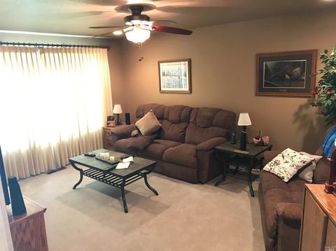 1610 Foothill Pl, Fairfield, CA 94534 photo 5