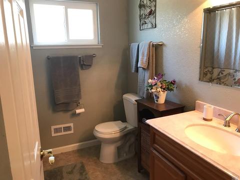 1610 Foothill Pl, Fairfield, CA 94534 photo 13