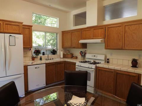 2250 Appolinaris Dr, Ukiah, CA 95482 photo 5