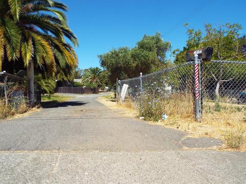 437 Maple Ave, Vallejo, CA 94591 photo 2