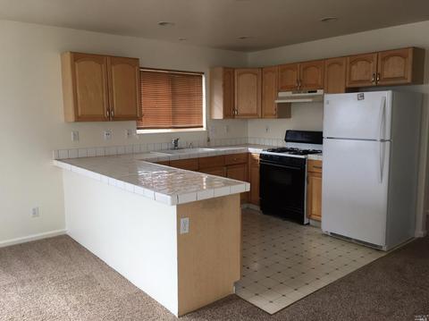 11 Monterey St, Vallejo, CA 94590 photo 3