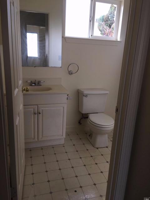 11 Monterey St, Vallejo, CA 94590 photo 6