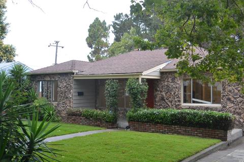 2916 Georgia St, Vallejo, CA 94591 photo 1