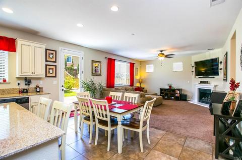 2141 Lariat Dr, Fairfield, CA 94534 photo 9
