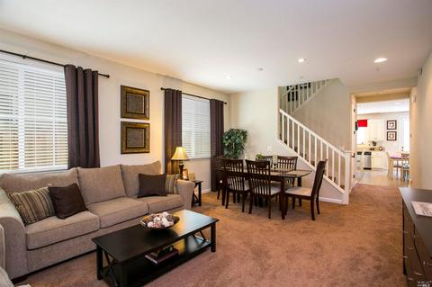 2141 Lariat Dr, Fairfield, CA 94534 photo 4