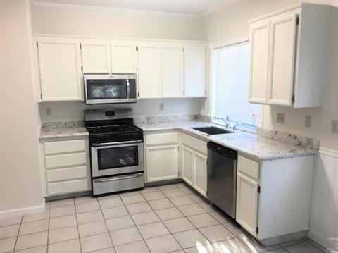 1020 Orchard Dr, Dixon, CA 95620 photo 2