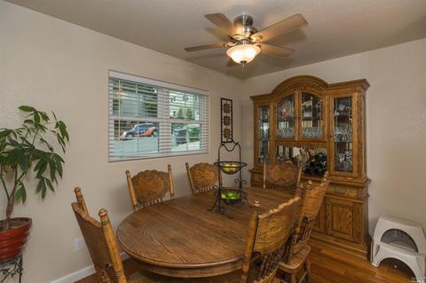883 Olive St, Petaluma, CA 94952 photo 4