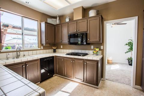 839 Monaghan Cir, Vacaville, CA 95688 photo 9