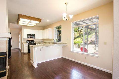 100 Bald Eagle Dr, Vacaville, CA 95688 photo 5