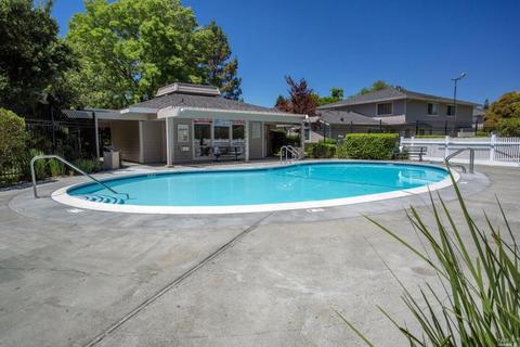 36 Trinity Dr, Novato, CA 94947 photo 11