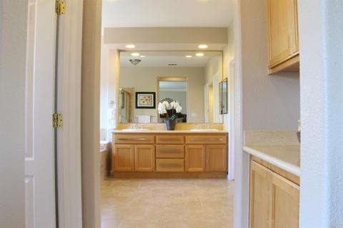 2401 Rushcreek Pl, Vallejo, CA 94591 photo 23