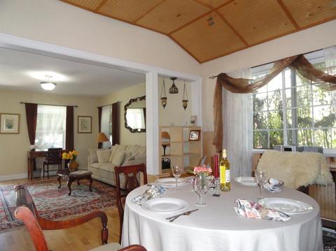545 Brown St, Napa, CA 94559 photo 9