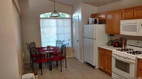 845 Bounds Dr, Dixon, CA 95620 photo 3
