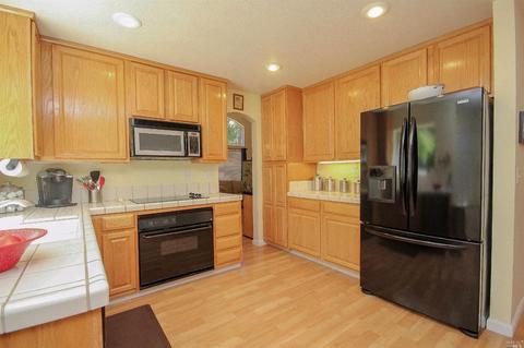 721 Emerald Bay Dr, Fairfield, CA 94534 photo 13