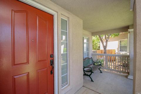 721 Emerald Bay Dr, Fairfield, CA 94534 photo 4