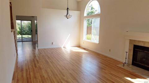 517 White Birch Ln, Windsor, CA 95492 photo 3