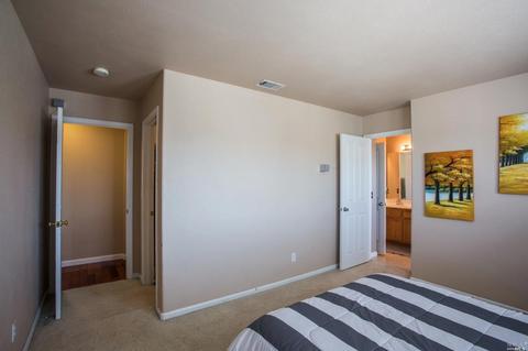 6778 Sunriver Ln, Vallejo, CA 94591 photo 32