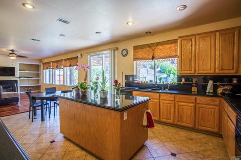 6778 Sunriver Ln, Vallejo, CA 94591 photo 5
