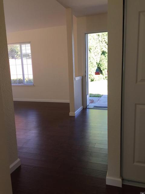 173 Guava Ct, Vallejo, CA 94589 photo 3