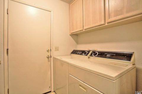 975 Buckingham Dr, Windsor, CA 95492 photo 15