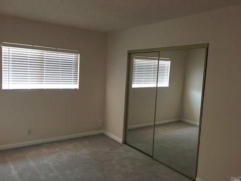 410 Diana Dr, Vallejo, CA 94589 photo 9