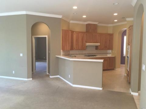1255 Eagle Dr, Windsor, CA 95492 photo 4