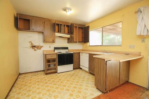 358 Colonial Cir, Vacaville, CA 95687 photo 17