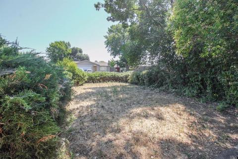 358 Colonial Cir, Vacaville, CA 95687 photo 26