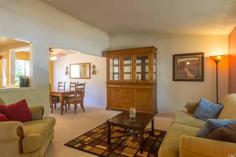 430 Pennington Ct, Vacaville, CA 95687 photo 4