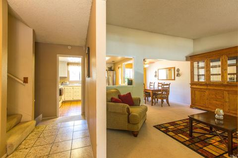 430 Pennington Ct, Vacaville, CA 95687 photo 3