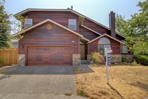 448 Godfrey Dr, Windsor, CA 95492 photo 4