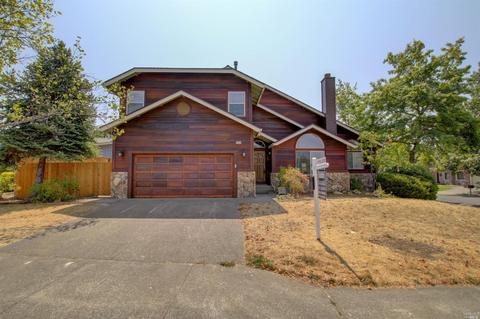 448 Godfrey Dr, Windsor, CA 95492 photo 3