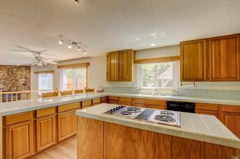 448 Godfrey Dr, Windsor, CA 95492 photo 14