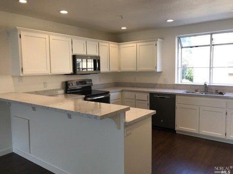 1184 Pear Tree Ln, Napa, CA 94558 photo 4