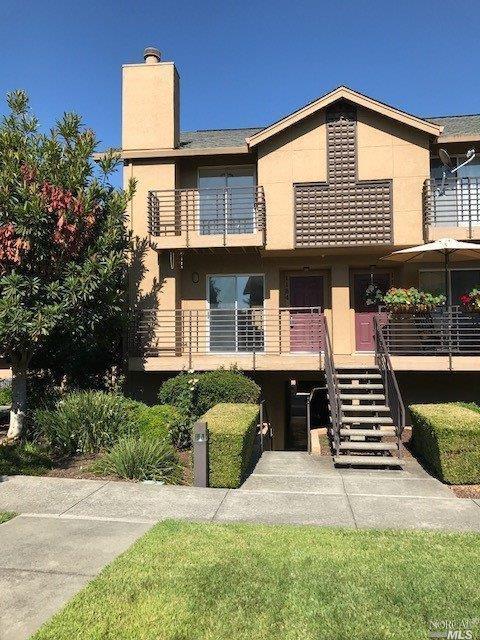1184 Pear Tree Ln, Napa, CA 94558 photo 2