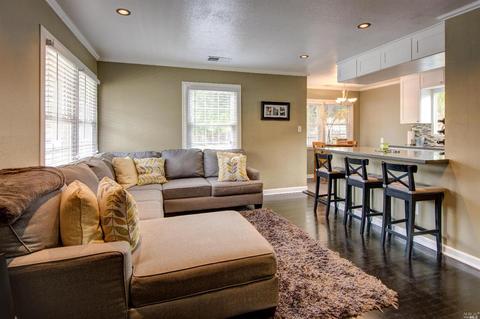 2941 Burnette St, Vallejo, CA 94591 photo 2