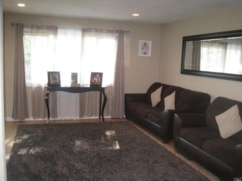260 Bowline Dr, Vacaville, CA 95687 photo 3