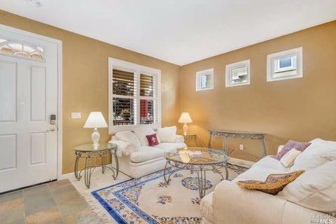 5846 Cabernet Dr, Vallejo, CA 94591 photo 5