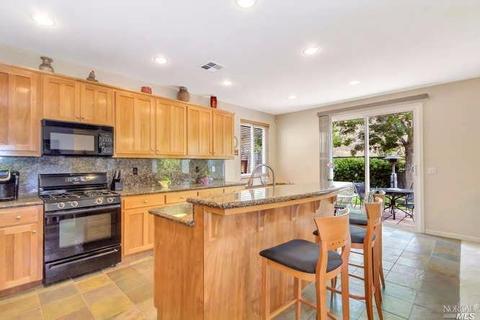 5846 Cabernet Dr, Vallejo, CA 94591 photo 8