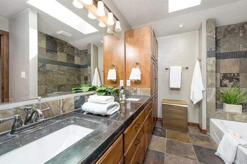1085 4th Ave, Napa, CA 94559 photo 18
