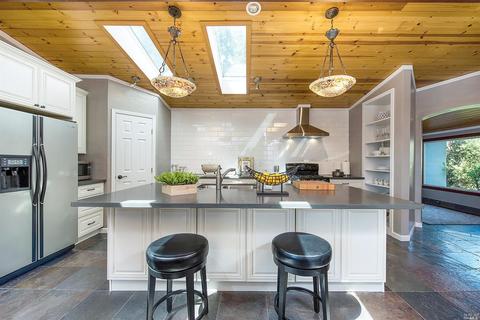 1085 4th Ave, Napa, CA 94559 photo 4