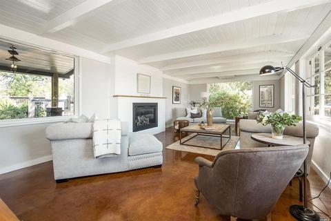 1085 4th Ave, Napa, CA 94559 photo 2