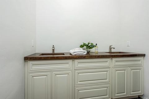 1085 4th Ave, Napa, CA 94559 photo 21