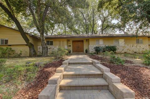 945 Ignacio Blvd, Novato, CA 94949 photo 3