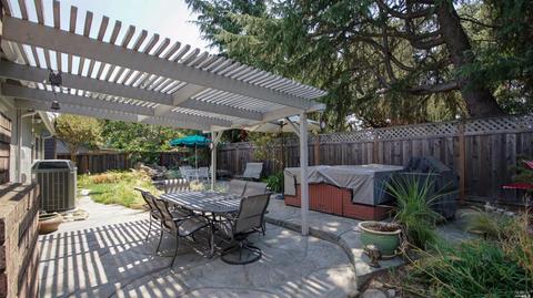 278 Edwin Dr, Vacaville, CA 95687 photo 26